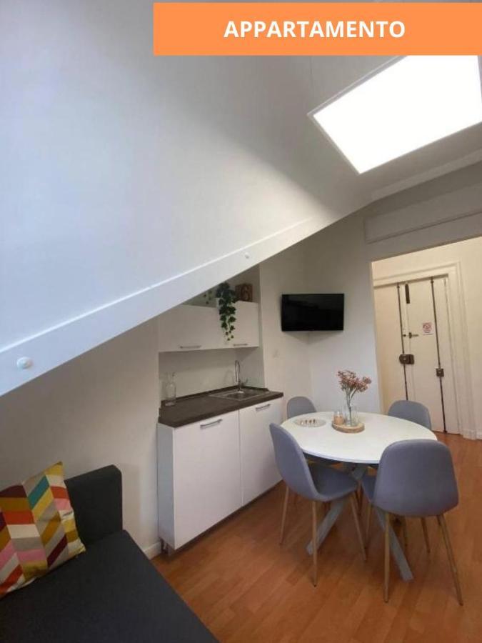 Mansardato - La Tua Casa Nel Cuore Di Torino Apartment Luaran gambar